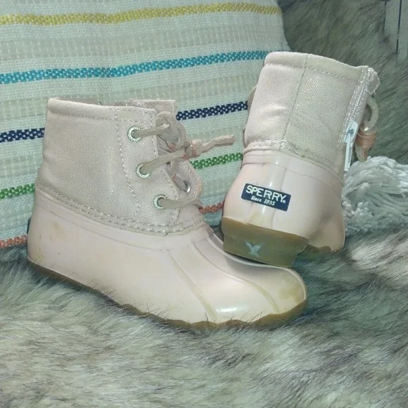 Sperry Pink Saltwater Boots - Picture 1 of 8